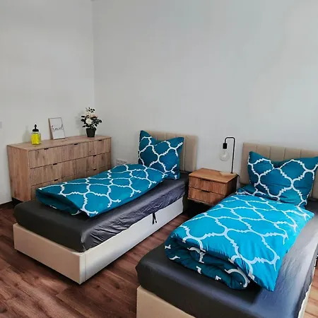 Schoene Gemuetliche Im Wasserviertel Stadtnah, A40,naehe Der Uni Oder Zoo Apartment Duisburg